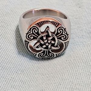 Surgical steel size 11 trinity/celtic ring